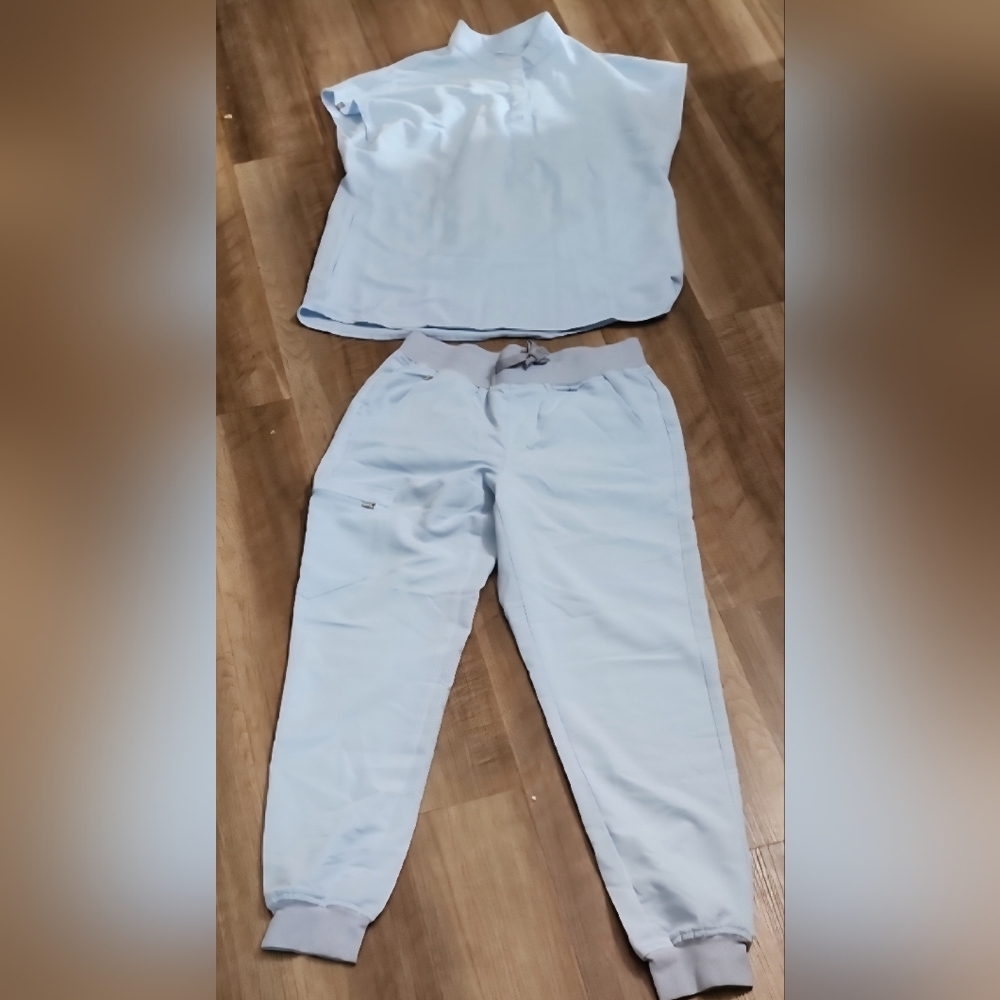 LYX Sky Blue Scrub Set | Top & Jogger Pants | Women’s
